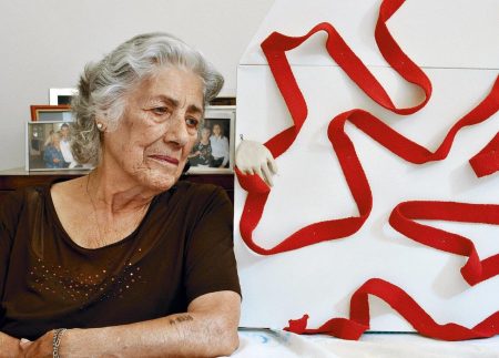 Φωτογραφίζοντας τους τελευταίους επιζήσαντες του Ολοκαυτώματος