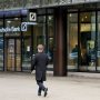 Γερμανία: Έρευνα στην Deutsche Bank – Υποψίες ότι «ξέπλενε» χρήμα του Αμπράμοβιτς