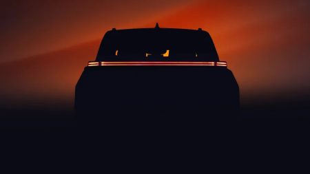 Επταθέσιο ηλεκτρικό SUV στα σχέδια της Toyota