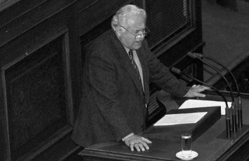 Πέθανε ο Νίκος Ακριτίδης, ιστορικό στέλεχος του ΠαΣοΚ