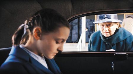 Κριστίνα Τουρνατζή για ταινία Κάρλα: «Εστίασα στην οπτική γωνία τού επιζώντος»