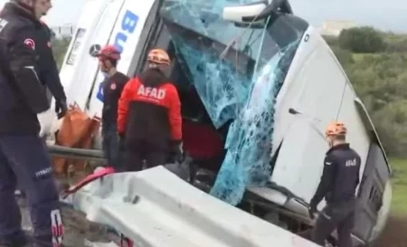 Αττάλεια: Πολύνεκρο τροχαίο με λεωφορείο, 8 νεκροί, 26 τραυματίες