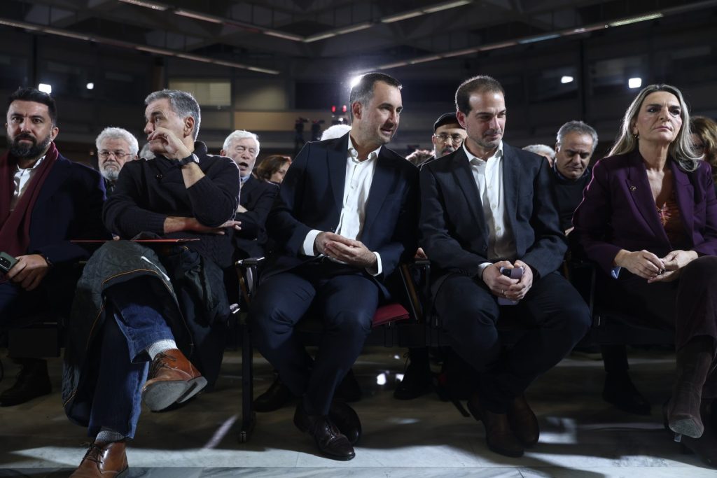 Η «αίρεση των Καθαρών» απέναντι στις συνεργασίες