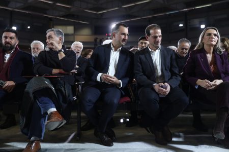 Η «αίρεση των Καθαρών» απέναντι στις συνεργασίες