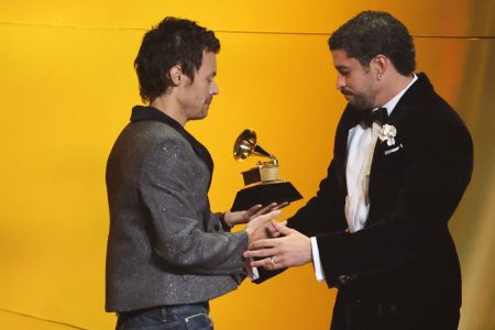 Όλα όσα έγιναν την μεγάλη βραδιά των Grammy 2026 – Τα highlights, τα δάκρυα και οι ιστορικές νίκες