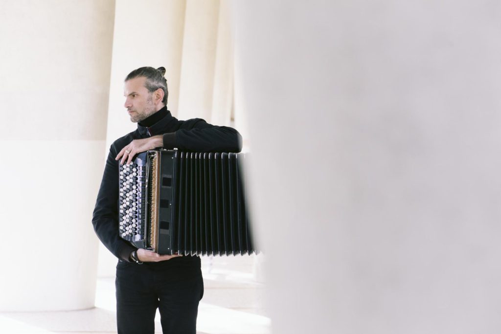 Βενσάν Πεϊρανί: Η μουσική, για εμένα, είναι πάντα ένα ταξίδι