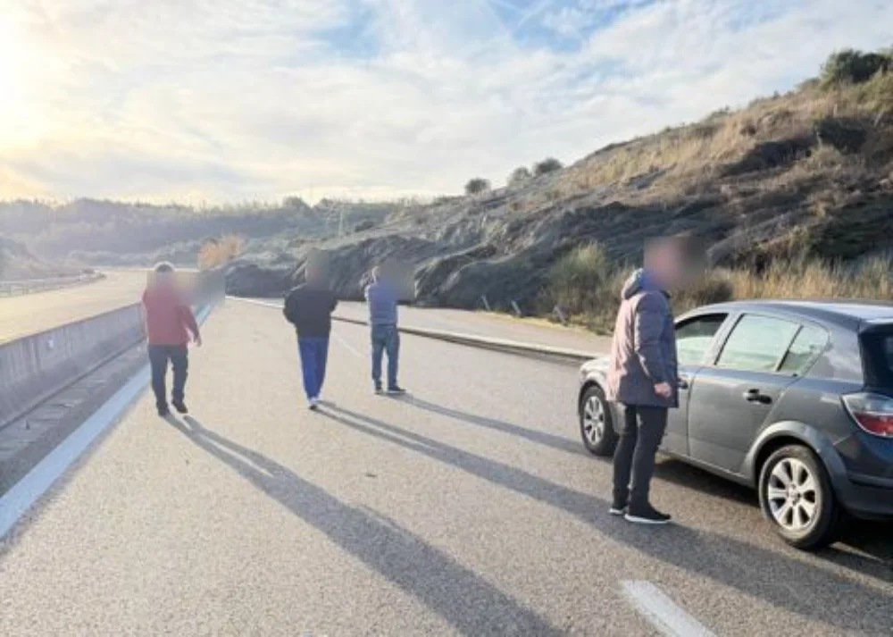 Ιονία οδός: Κατολίσθηση και διακοπή κυκλοφορίας