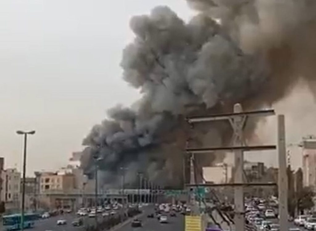 Μεγάλη φωτιά σε αγορά στην Τεχεράνη