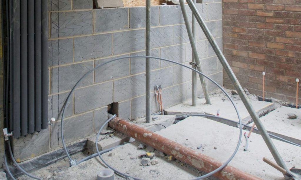 Έρχεται επιδότηση έως 1.300 ευρώ για σύνδεση με αποχέτευση – Οι δικαιούχοι