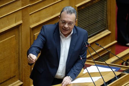 Φάμελλος για Χίο: Εκπρόσωπος του τραμπισμού ο Πλεύρης – Να διερευνηθεί το περιστατικό