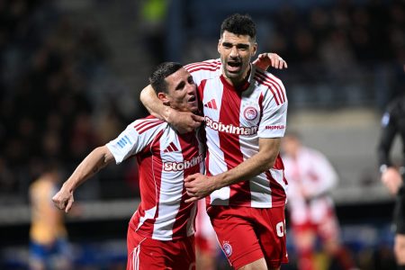 Αστέρας AKTOR – Ολυμπιακός 0-3: Παρέλαση στην Τρίπολη και κορυφή στη Super League