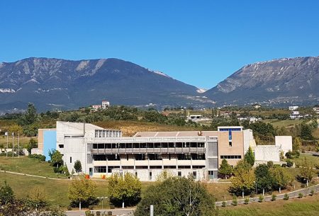 Η ελληνική γλώσσα τιμάται στα Τίρανα: Μια ημέρα πολιτισμού στο Αρσάκειο