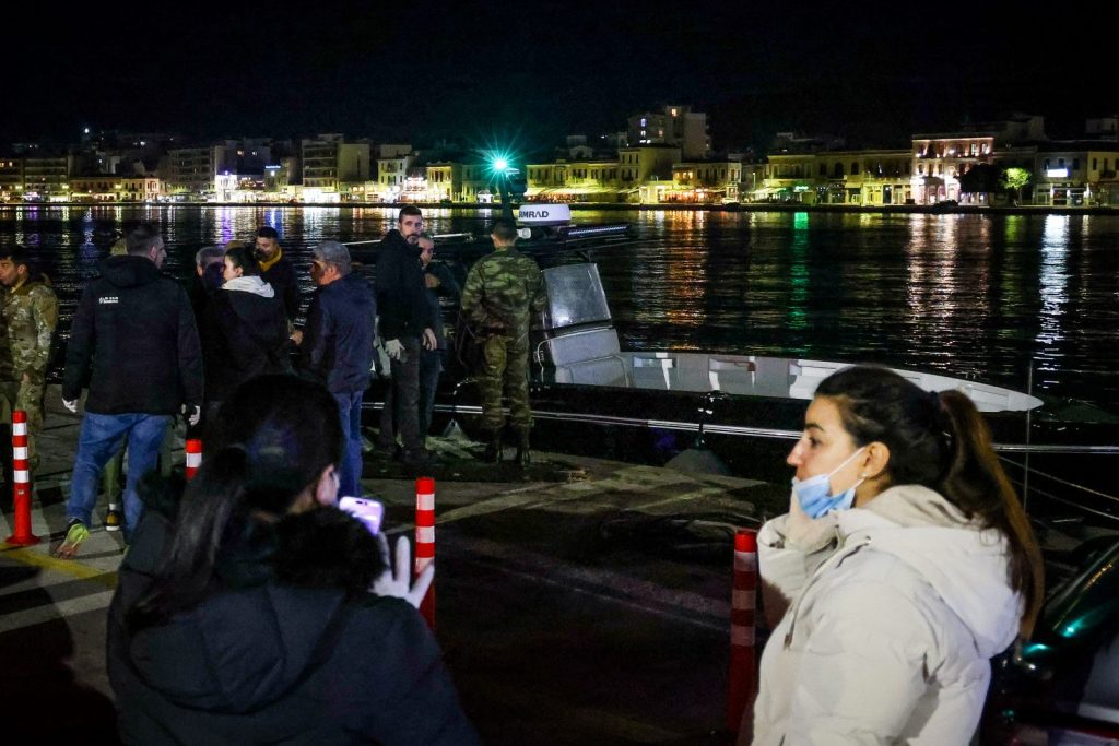 Χίος: «Η μηδενική ανοχή στη μετανάστευση μάς γυρίζει πίσω» – Δύο καθηγητές μιλούν στο ΒΗΜΑ