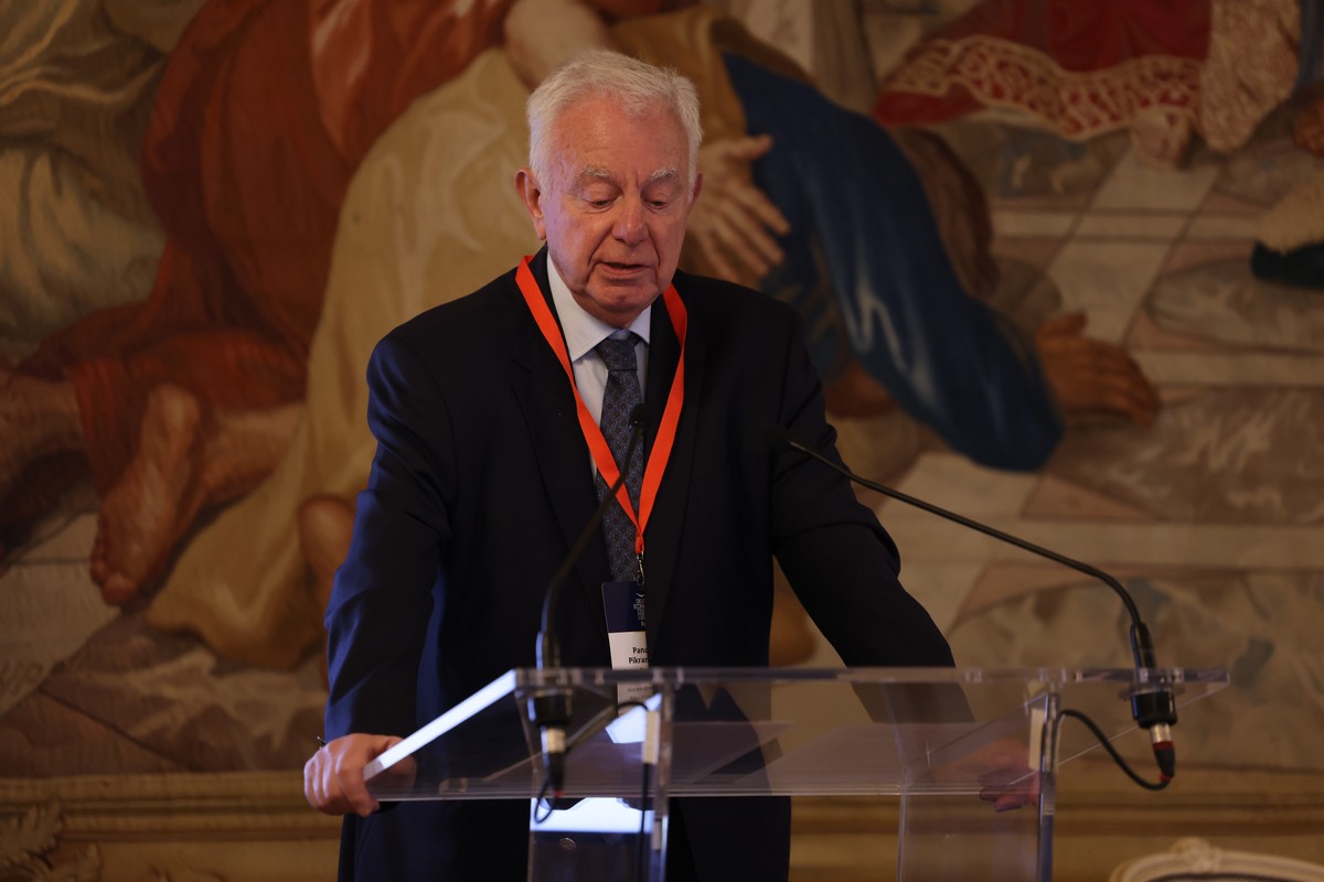 ο πρώην Πρωθυπουργός Παναγιώτης Πικραμμένος