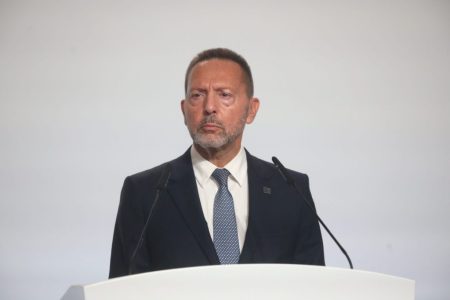 Στουρνάρας: Η ΕΚΤ παρακολουθεί το ευρώ, αλλά το ράλι δεν είναι δραματικό