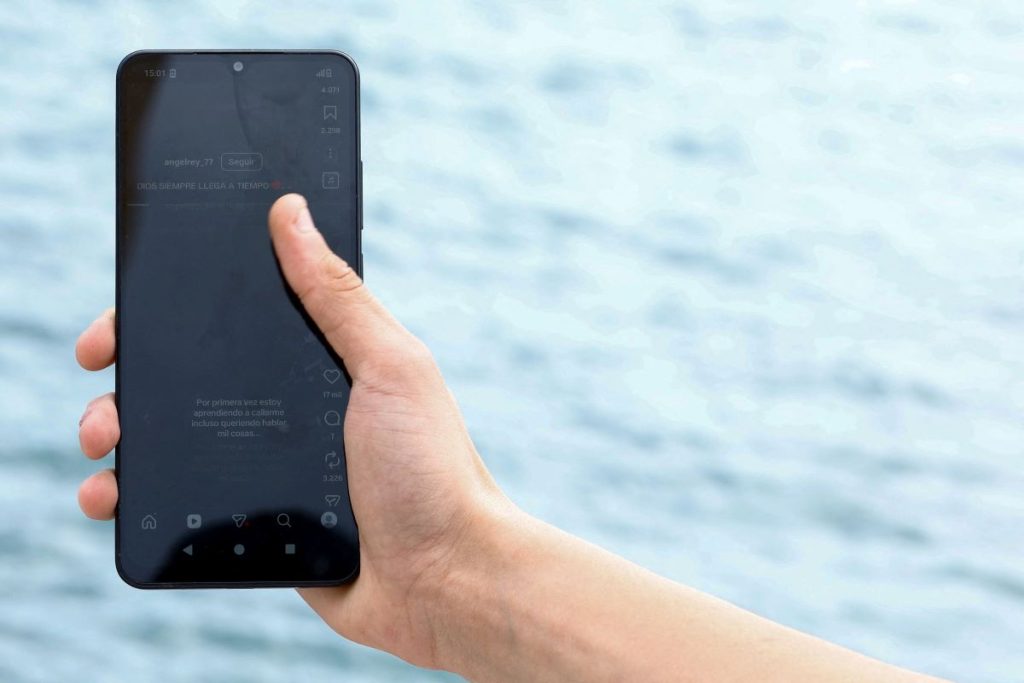 Κομισιόν για TikTok: Κατηγορίες για εθισμό ανηλίκων – Ζητά αλλαγές