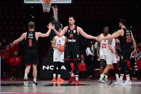 Ολυμπιακός – Προμηθέας 102-87: «Ερυθρόλευκο» show με ηγέτη Πίτερς