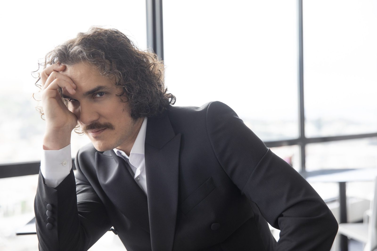 Αιμιλιανός Σταματάκης: «Πολλοί έφτασαν να λένε ότι ο Νίκος Ξυλούρης είχε μια ιερότητα»