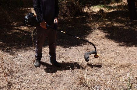 Τι αλλάζει με τα ακαθάριστα οικόπεδα: Πρόστιμα, προθεσμίες και το νέο Μητρώο Πυροπροστασίας