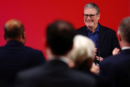 «Η πολιτική μπορεί να είναι δύναμη για καλό» – Απάντηση Στάρμερ στους επικριτές του