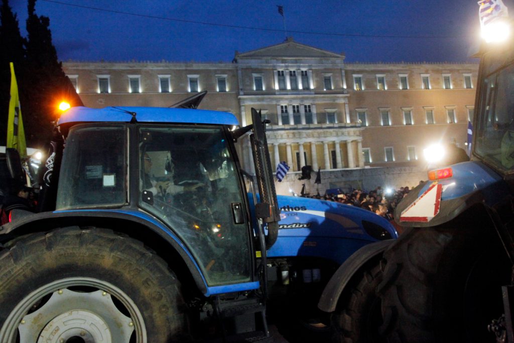 Μπλόκα αγροτών: Η προετοιμασία για την κάθοδο στην Αθήνα και το κάλεσμα στους πολίτες