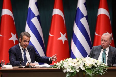 Στην Αγκυρα ο Μητσοτάκης: «Καιρός να αρθεί κάθε απειλή στις μεταξύ μας σχέσεις» – Συνεχής ενημέρωση