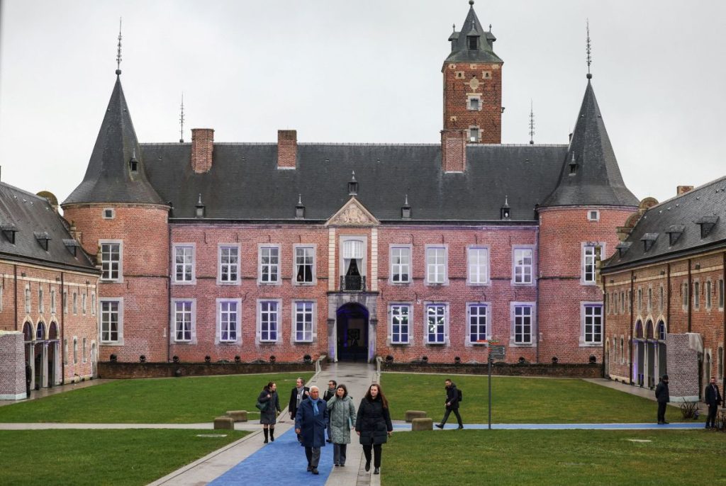 Άτυπη Σύνοδος Κορυφής ΕΕ: Η σκιά του Τραμπ και η ατζέντα για ανταγωνιστικότητα