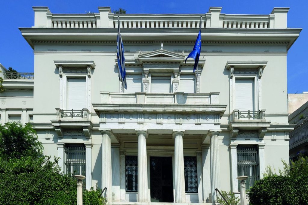 Το εμβληματικό μουσείο, η κορυφαία ωρολογοποιία και η μεγάλη αναδρομική