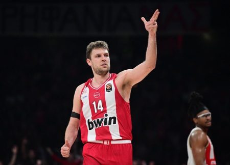 Ολυμπιακός-Ερυθρός Αστέρας 92-86: Θρύλος από ατσάλι με σπουδαία νίκη