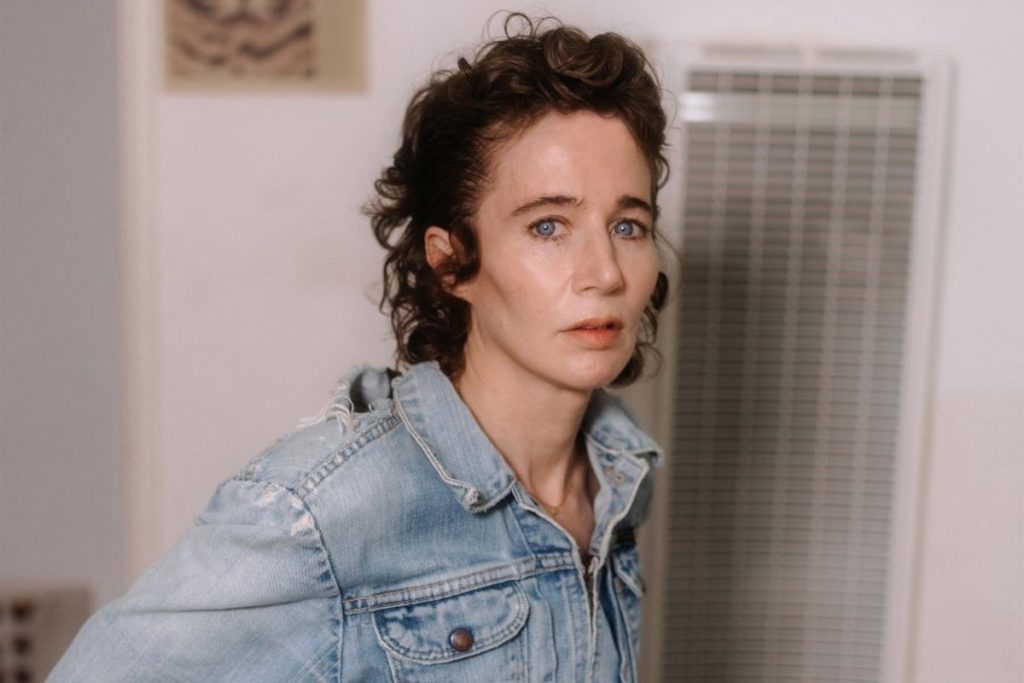 Η γυναίκα με το χάος στην καρδιά