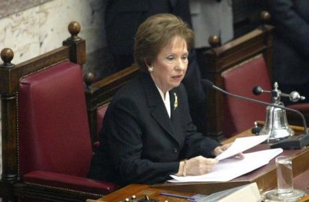 Πέθανε η Άννα Ψαρούδα – Μπενάκη σε ηλικία 92 ετών