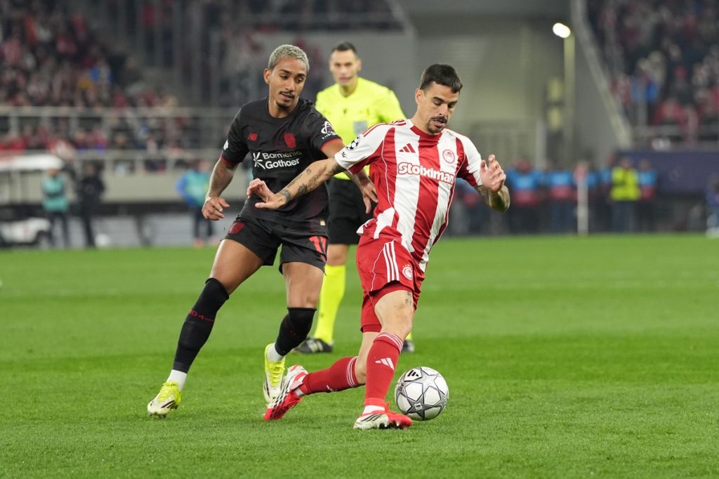 Η μάχη του Ολυμπιακού με τη Λεβερκούζεν στο MEGA