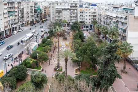 Το κοινωνικό «ασανσέρ» επιστρέφει στις πολυκατοικίες