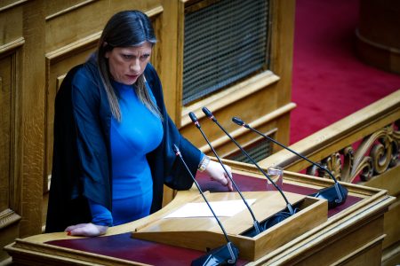 Ενταση μεταξύ Γεωργιάδη – Κωνσταντοπούλου για Νίκαια: «Λίγο έλειψα και “τσουπ” εμφανίστηκε»