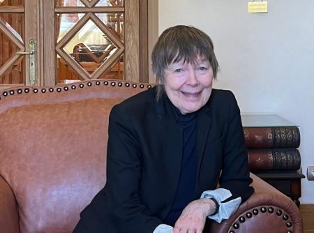 «Η Γαλλία είναι η ευρωπαϊκή χώρα με το χαμηλότερο ποσοστό εμπιστοσύνης στη πολιτική» – Η Νονά Μαγέρ στο ΒΗΜΑ