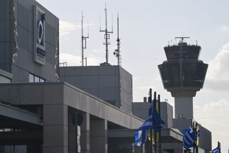 Συνεχείς «αρρυθμίες» στο FIR Αθηνών – Καταγγελίες από τους ελεγκτές, τι λέει το υπουργείο