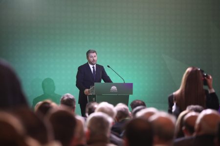 «Το δίλημμα είναι δικό τους»