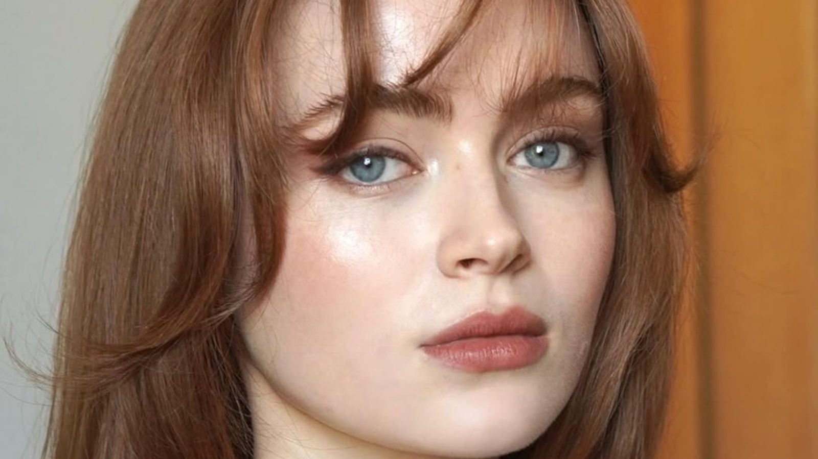 BAFTA Awards 2026: Τα beauty looks των stars που έκλεψαν τις εντυπώσεις