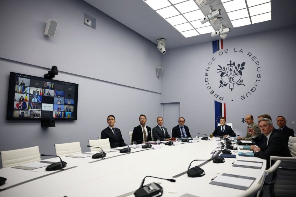 Η Συμμαχία των Προθύμων στο Κίεβο: Μηνύματα προς Ρωσία και ΗΠΑ με αφορμή την επέτειο