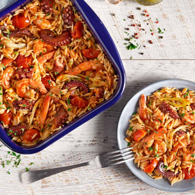 Χορταστικό και πεντανόστιμο γιουβέτσι θαλασσινών