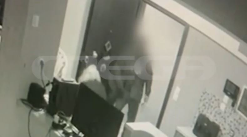 Κυψέλη: Παραδόθηκε στην αστυνομία ο 64χρονος για την απόπειρα βιασμού αδελφών ΑμεΑ