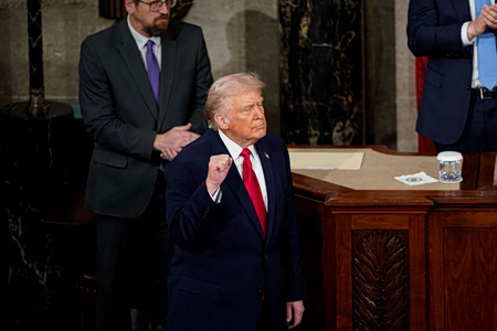 Ομιλία Τραμπ: Δεν αποκάλυψε τις προθέσεις του για το Ιράν