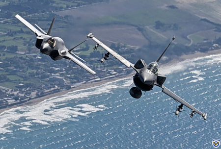 Athens Defence Summit 2026: Η νέα κούρσα εξοπλισμών περνά από την Αθήνα – Ποιοι έρχονται, τι κρίνεται