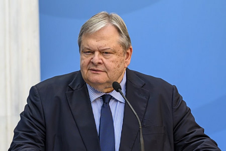 Βενιζέλος για υποκλοπές: Οι ανοιχτές πληγές στο κράτος δικαίου δεν κλείνουν επειδή το θέλει η κυβέρνηση