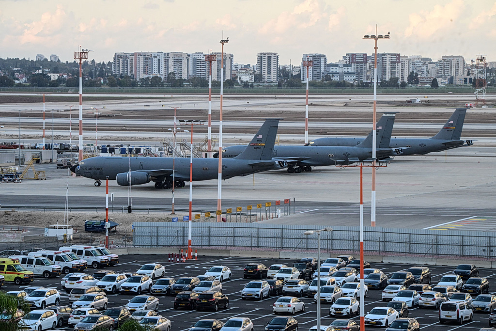 Ισραήλ: Άνοιξαν τα καταφύγια στις μεγάλες πόλεις – Αυξήθηκαν οι δυνάμεις των ΗΠΑ στην περιοχή