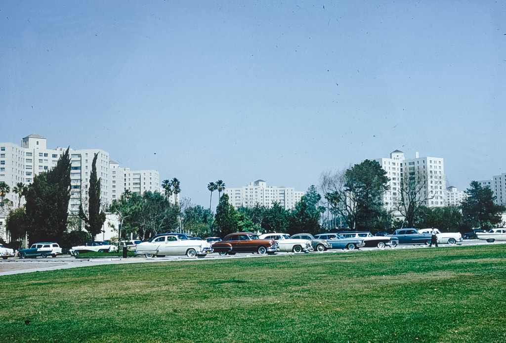 ΗΠΑ – Ιράν: Καλούν σε μερική εκκένωση μέλη της αμερικανικής πρεσβείας στο Ισραήλ