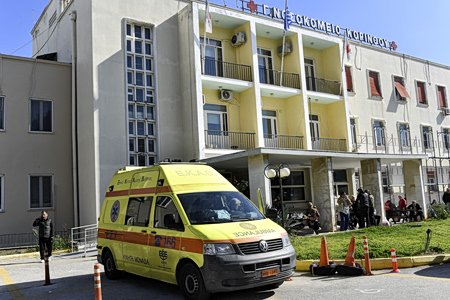 Λουτράκι: Τρεις προσαγωγές για την αιματηρή συμπλοκή – Τα σενάρια που εξετάζουν οι Αρχές