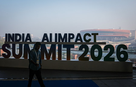 Η Ινδία αψηφά ΗΠΑ και Κίνα: Το στοίχημα της φθηνής AI που ανατρέπει τα δεδομένα