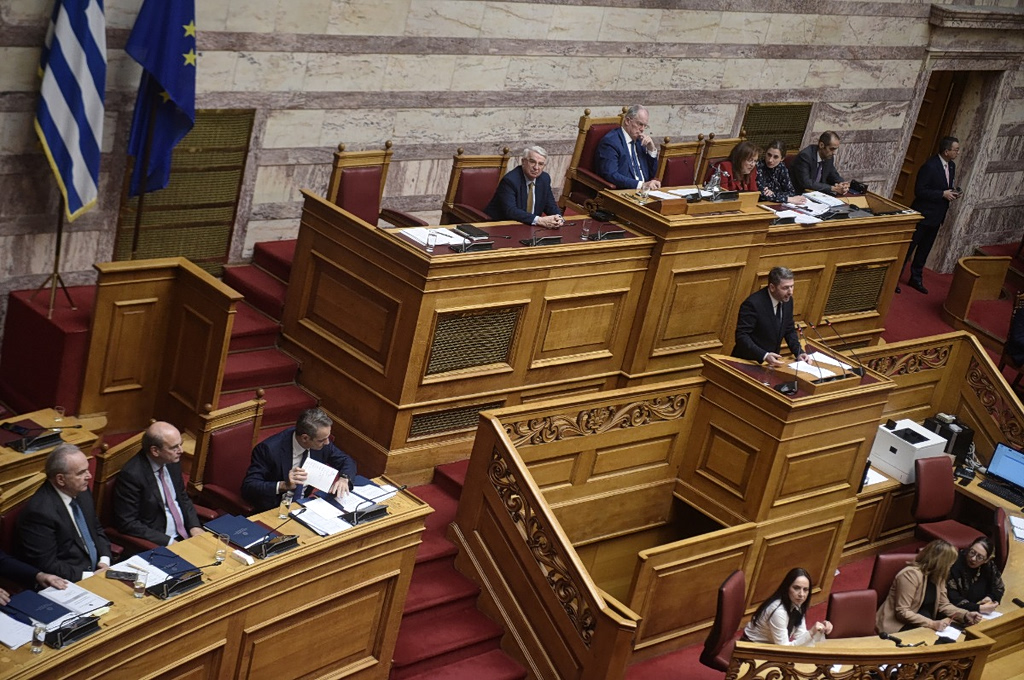 LIVE Μητσοτάκης και Ανδρουλάκης στη Βουλή για την ενέργεια με φόντο τις υποκλοπές