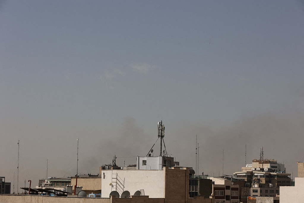 Επίθεση Ισραήλ και ΗΠΑ στο Ιράν – «Θα εξαλείψουμε τις απειλές», λέει ο Τραμπ – Συνεχής ενημέρωση